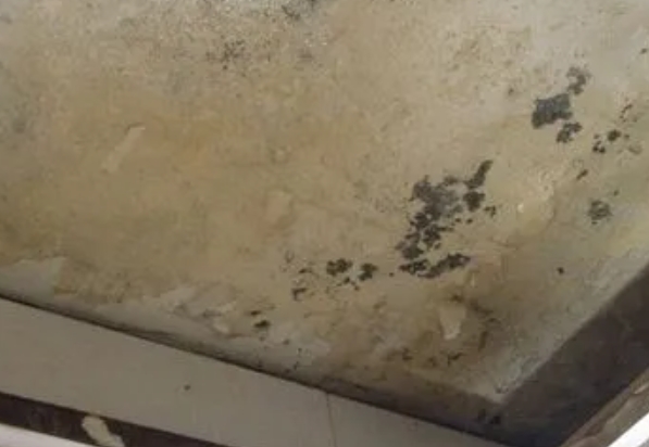 麦积阳台漏水维修公司分享下麦积卫生间渗水维修需要注意哪些问题。